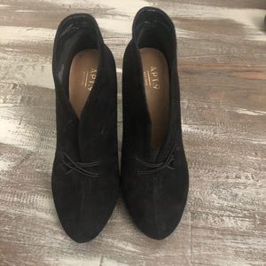 Apt 9 heeled booties